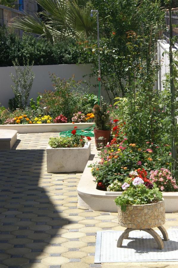 Apartments By The Sea Supetar, Brac - 4274 المظهر الخارجي الصورة