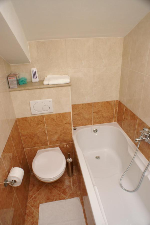 Apartments By The Sea Supetar, Brac - 4274 المظهر الخارجي الصورة