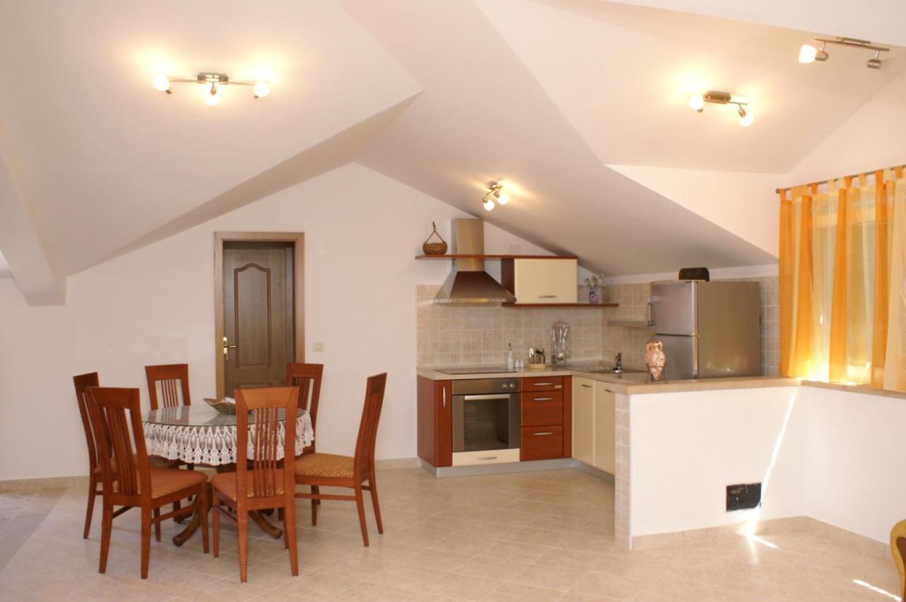Apartments By The Sea Supetar, Brac - 4274 المظهر الخارجي الصورة