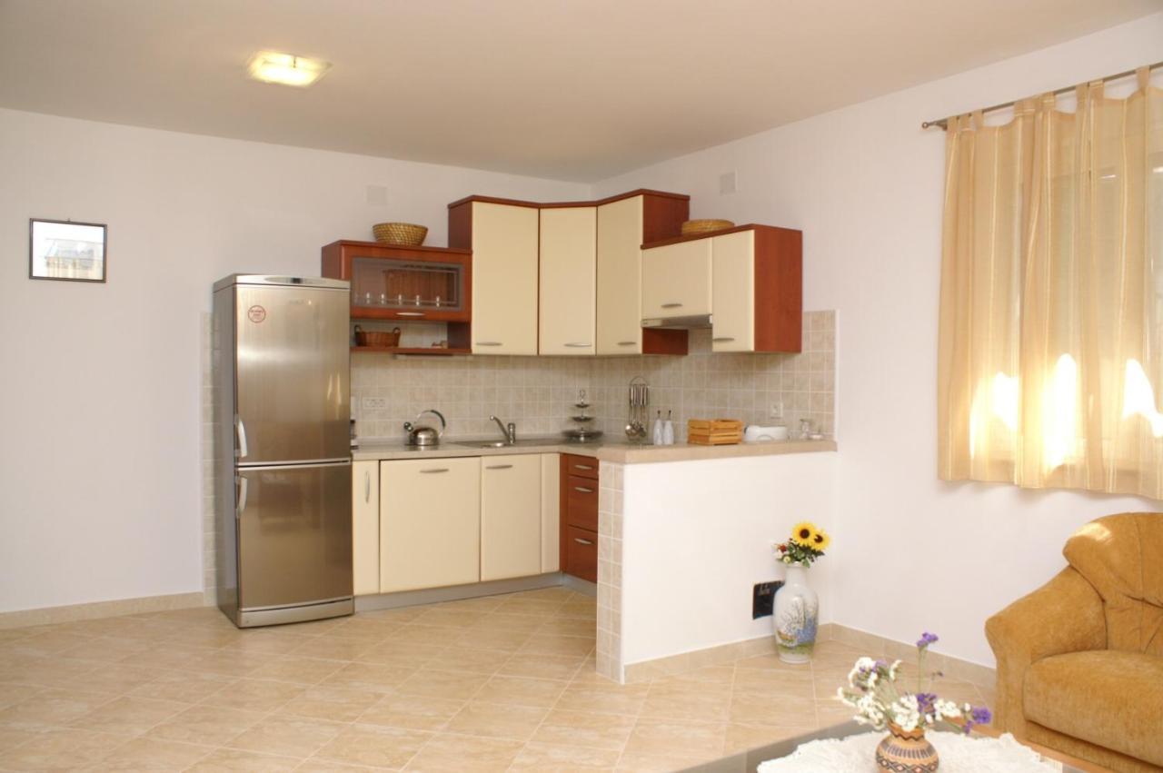 Apartments By The Sea Supetar, Brac - 4274 المظهر الخارجي الصورة